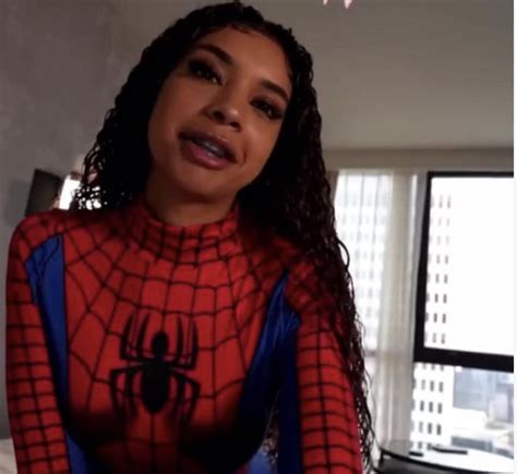 hannah marie royal xxx|Cute Slim Curly Ebony Spider